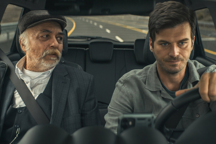Yönetmen Özcan Alper'in yeni filmi 'Âşıklar Bayramı' Netflix'te yayında