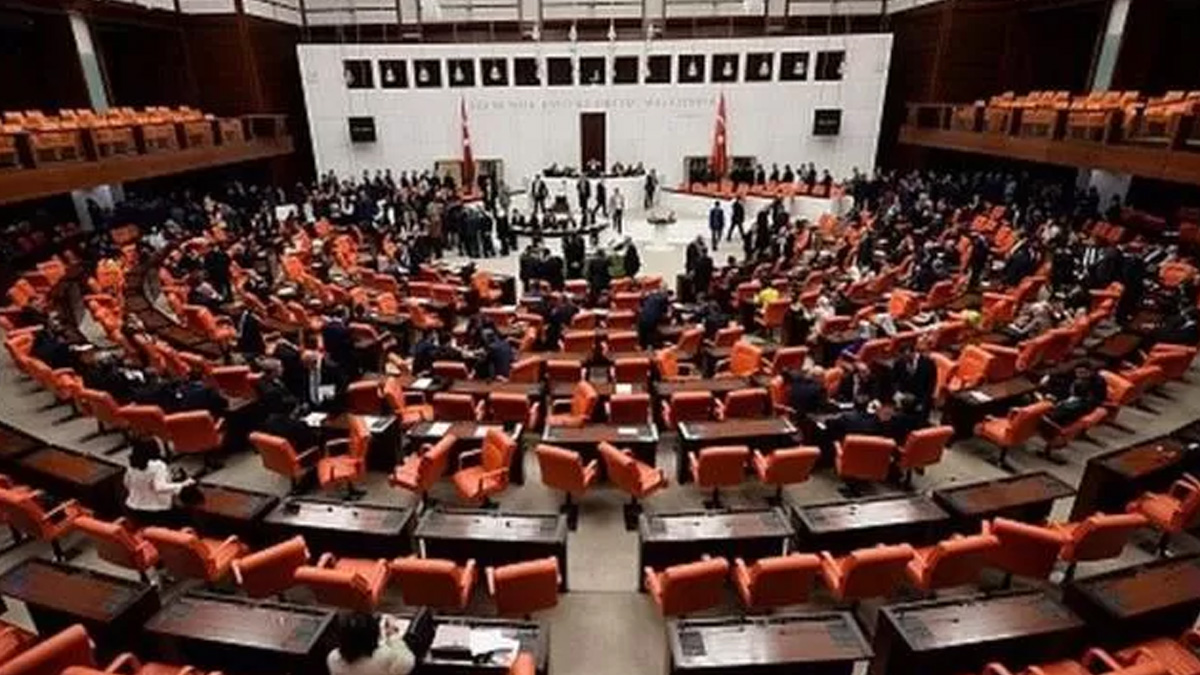 AKP’ye göre 'erken seçim bahsi' kapandı: 'Seçim 2023’te, belli olmayan tek şey günü'