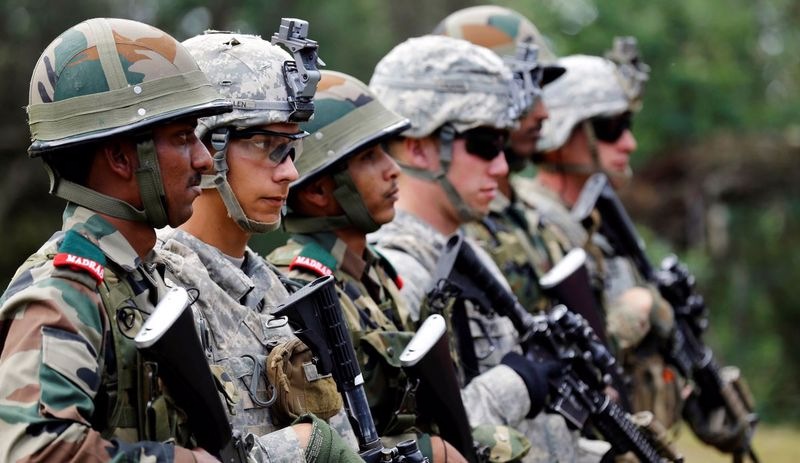 CNN: ABD, Hindistan'la Himalayalar'da askeri tatbikata hazırlanıyor